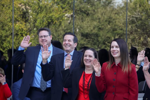 Jennifer Rebholz reaffirming her Oath of Admission at Arizona Rule of Law Day